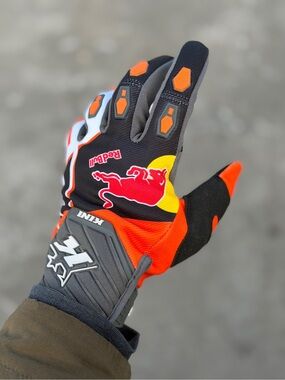 Dirt bike style gloves